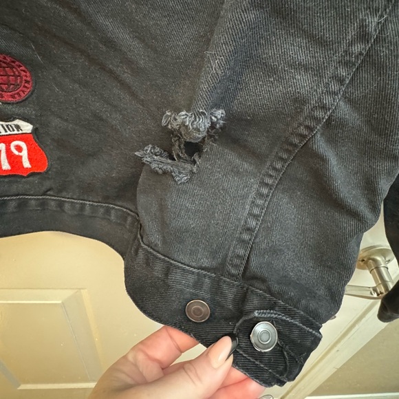 Distressed Denim Patchwork Jean Jacket Small Unisex Streetwear Retro Look Black - Picture 12 of 16